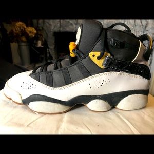 NIKE AIR JORDANS BLACK WHITE GOLD YOUTH  SIZE 7